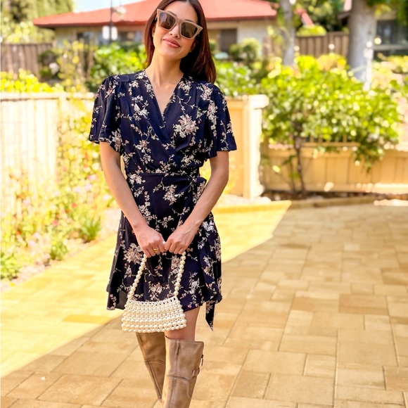Dresses & Skirts - Floral Wrap Dress With Flare Sleeves